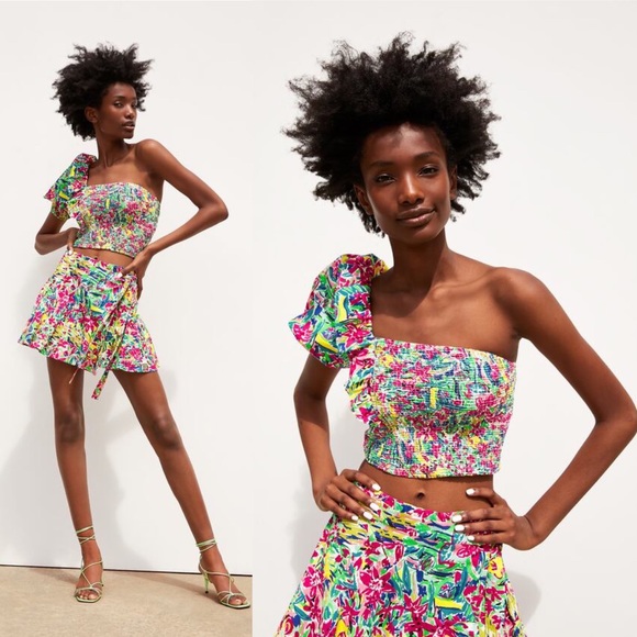 Zara Tops - Zara One Shoulder Cinched Tropical Print Shirt